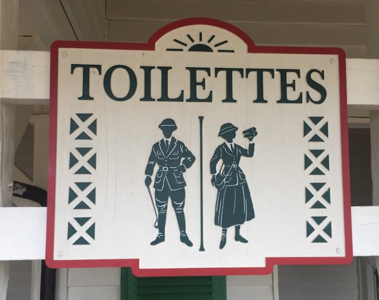 ディズニーランド・パリのトイレの標識