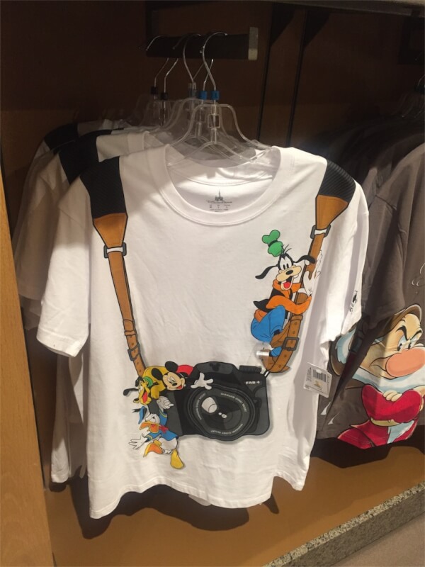 上海ディズニーランドのTシャツ